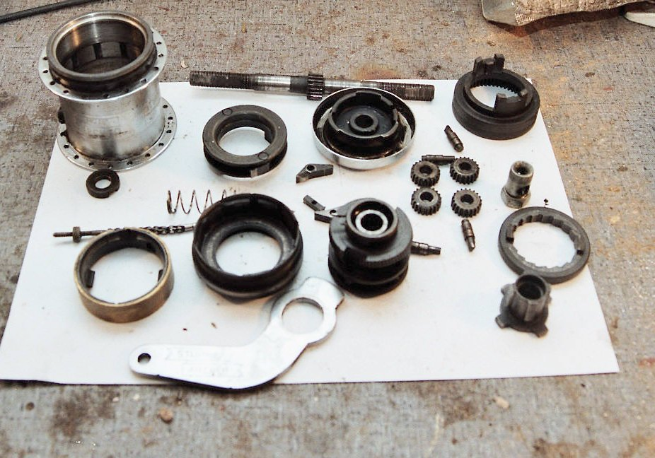 Bestandteile einer Nabenschaltung mit Rücktrittbremse