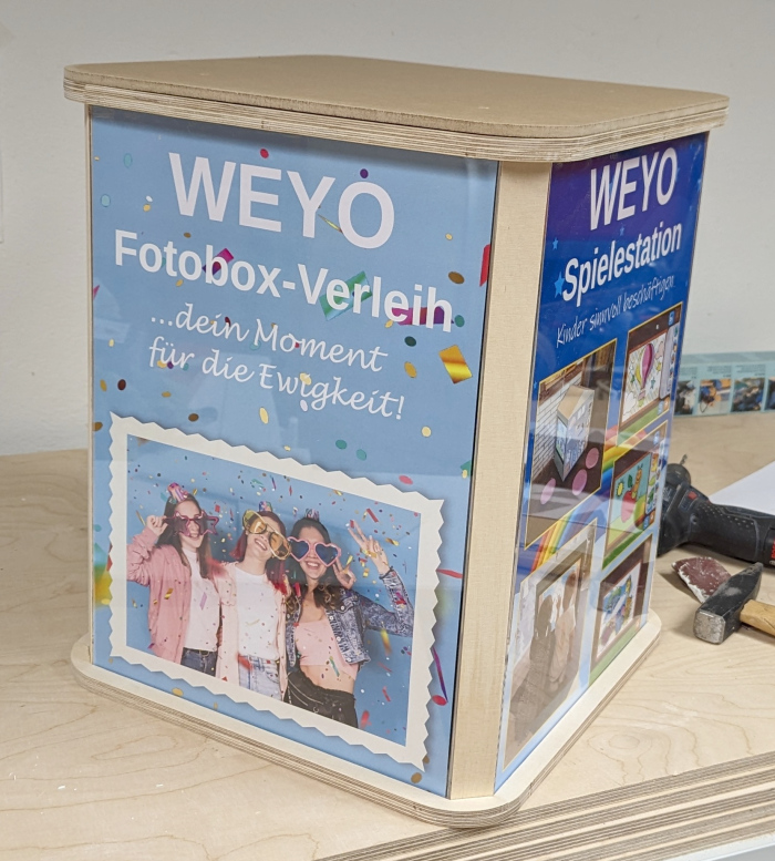 Werbevitrine mit Drehscheibe selbstgebaut