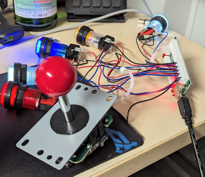 Hochkant eingebautes Display