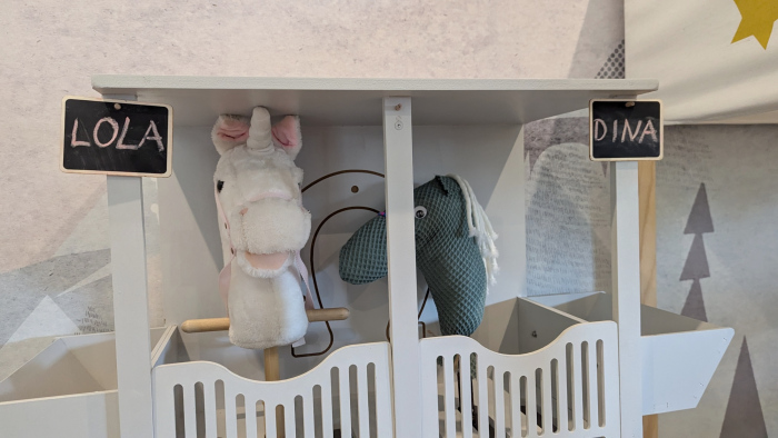 Pferdestall für Steckenpferd selbst bauen