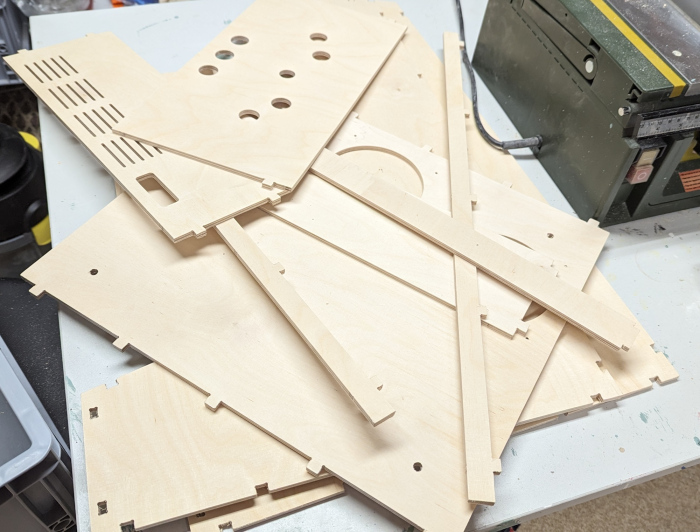 Controller‑Platinen und Kabel