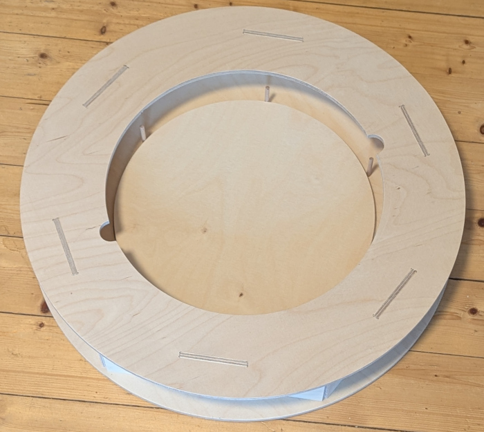 Werbevitrine mit Drehscheibe selbstgebaut