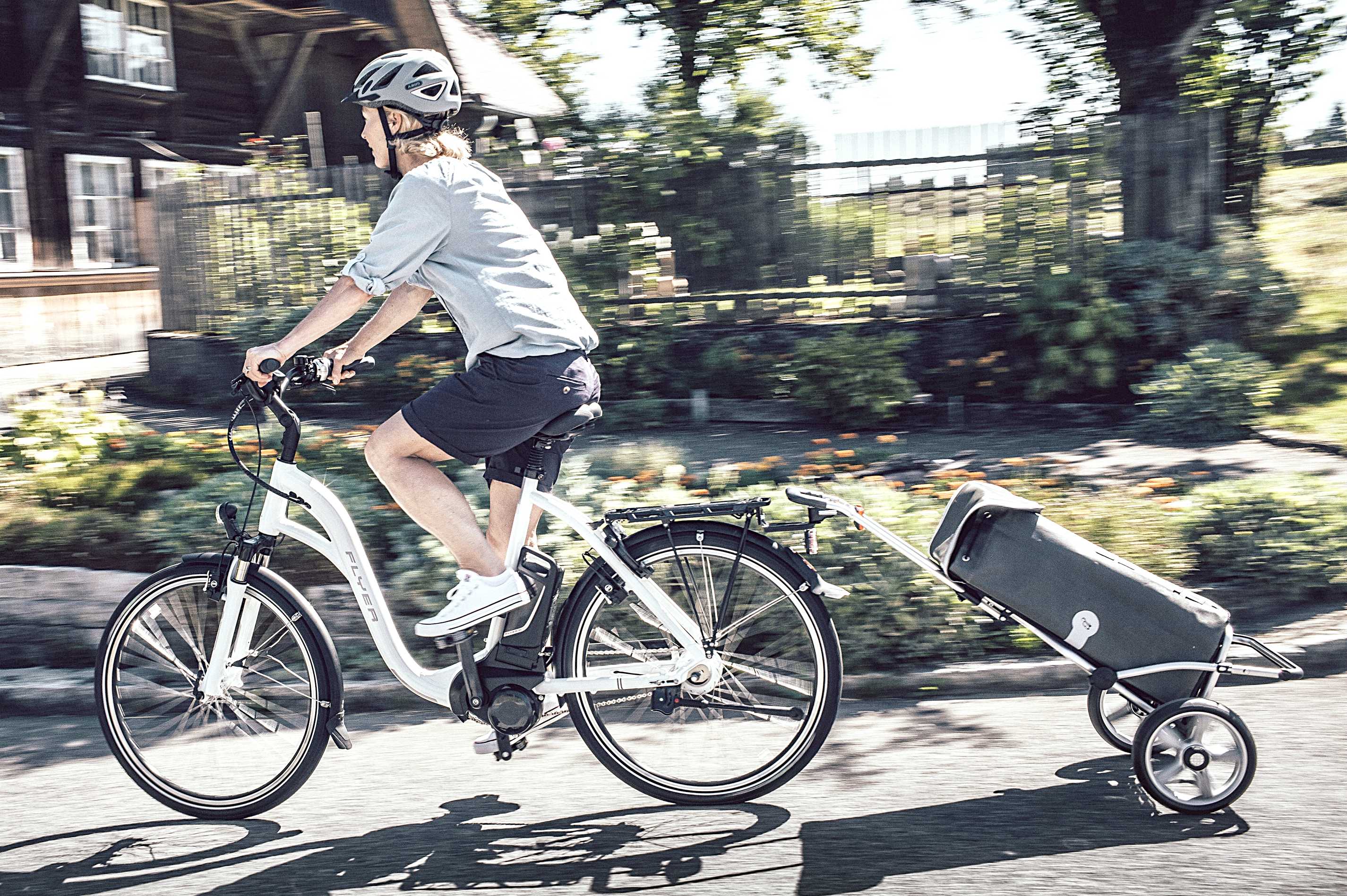Fahrradanhänger für die Befestigung am Gepäckträger